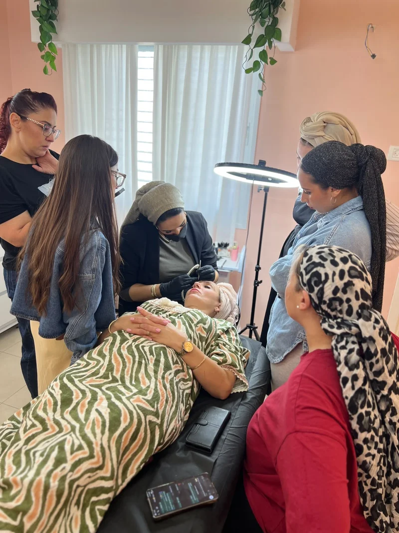 רגעים מקורסים והשתלמויות באקדמיה של סיון חן – תמונה 8