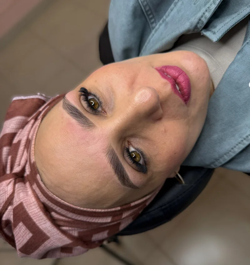 תוצאת ספריי פודרה בגבות לאחר תקופה מס׳ 25